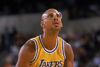 卡佩罗：米兰赢拉齐奥太费劲，在圣西罗他们应该始终主导比赛（卡佩罗批评米兰击败拉齐奥过于艰难：在圣西罗应始终掌控比赛节奏）