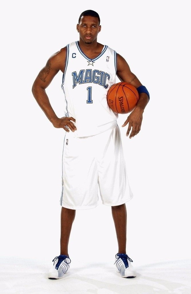 只差1球，维尼修斯欧冠进球数将追平卡卡，并列巴西球员第2位（再进一球，维尼修斯欧冠进球即可追平卡卡，升至巴西球员并列第2）