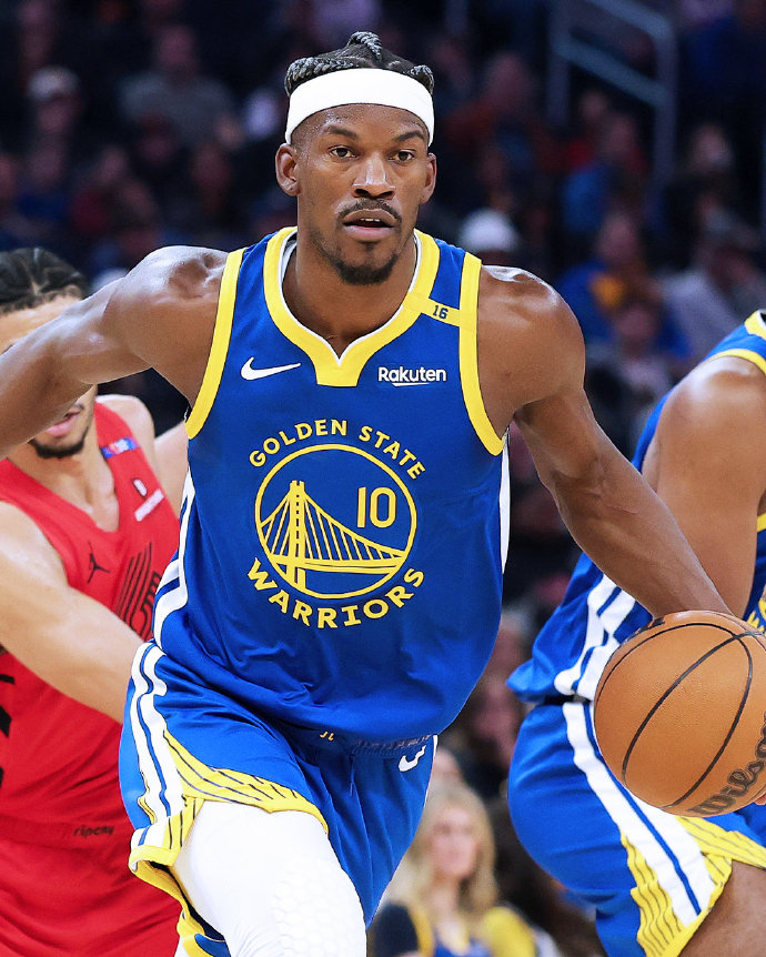 新帅确定！皇马放弃齐达内，掏出丰厚报价，前利物浦主帅将至（主帅尘埃落定！皇马无缘齐达内，高薪合约已奉上，前利物浦教头即将上任）