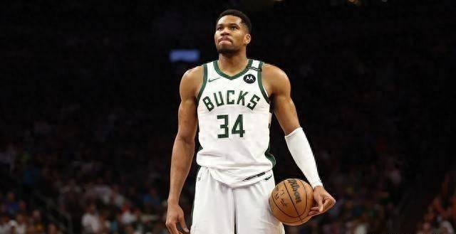 尼日利亚非洲杯大名单：奥斯梅恩领衔，卢克曼、伊沃比在列（尼日利亚公布非洲杯名单：奥斯梅恩率队，卢克曼、伊沃比入围）