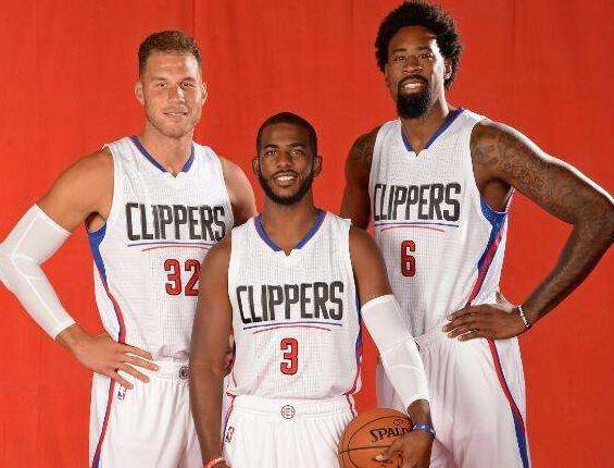 足球国足战术演练曝光，全队默契提升（国足战术演练细节曝光，球队默契显著提升）