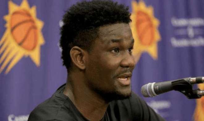 足球比赛中 足球比赛中